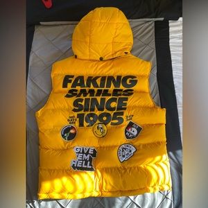 Iro-Ochi | Puffer Utility Vest w/ Detachable Hood | Men’s 2XL | Gently Used